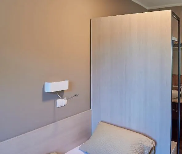 Hotel Restaurant Lindenhof Biblis